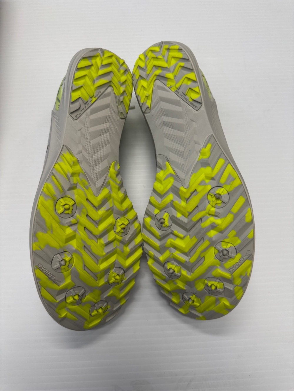 Brooks Draft XC Spikeless Unisex Mens Size 9 Womens size 10.5 New with Box! - Picture 7 of 9